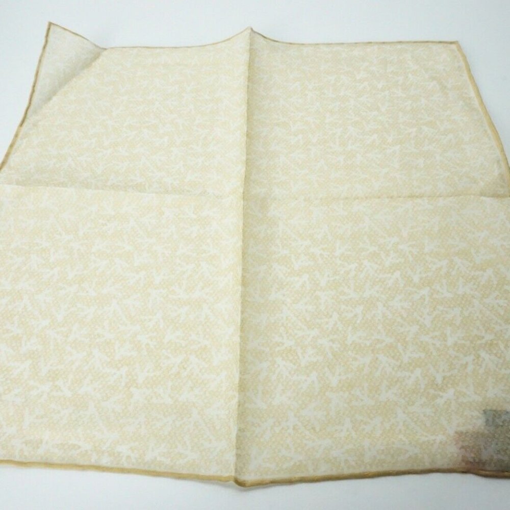 Isaia Yellow Coral ALL OVER  Silk Blend Pocket Square Italy New